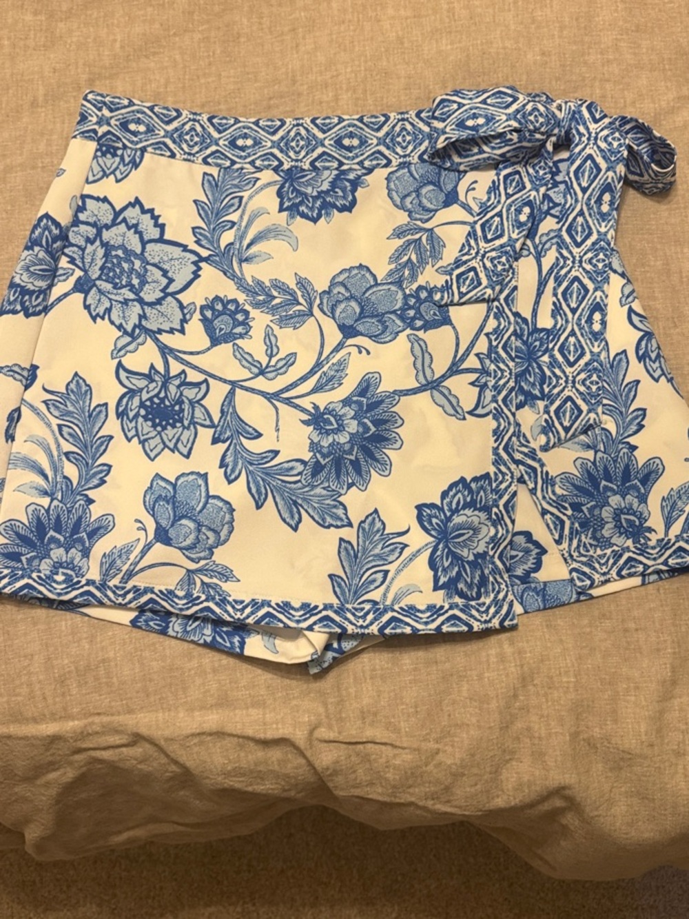 Flying Tomato Blue Floral Tie-Waist Skort on White